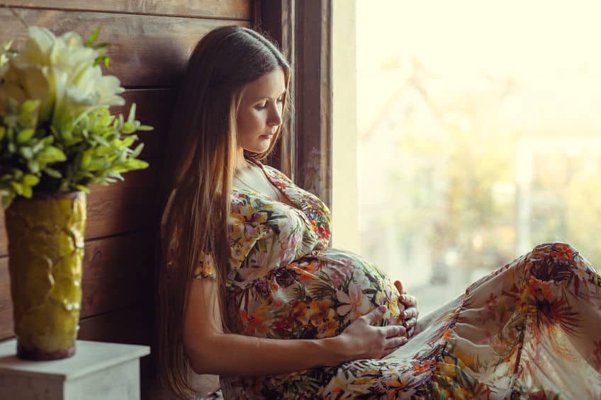 الأم في ثالث عشر أسبوع من الحمل