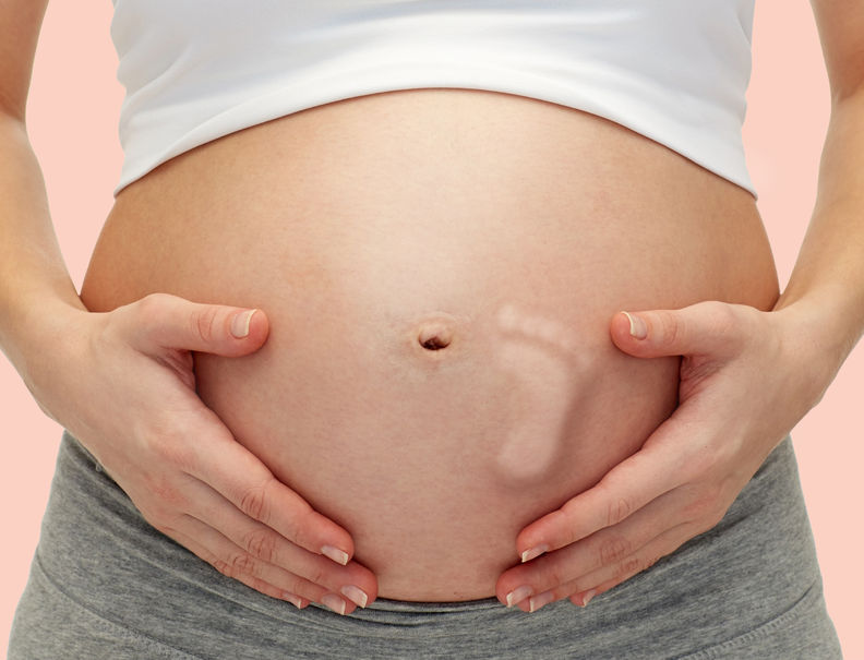 الثلث الأول من الحمل التغييرات التي تطرأ على الأم خلال الثلث الأول من الحمل