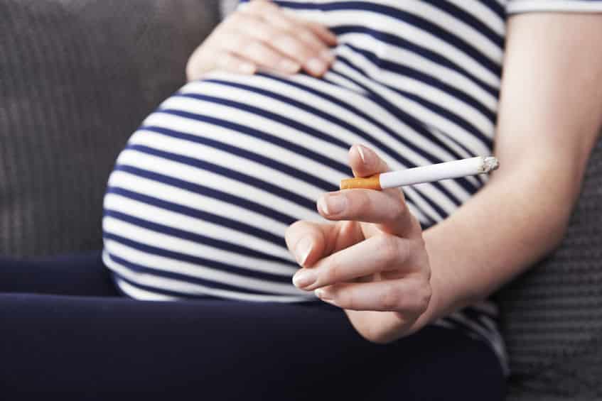 الإقلاع عن التدخين أثناء الحمل