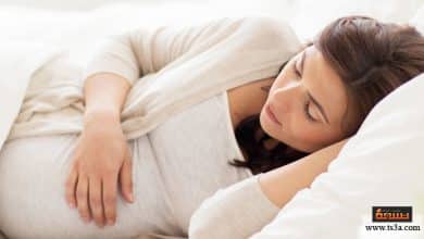 Photo of 12 نصيحة تساعدكِ على النوم أثناء الحمل بطريقة صحية و مريحة