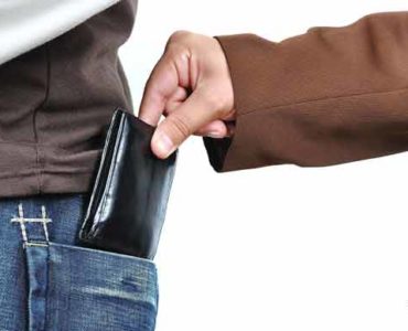 خطوات الحماية من من النشالين والتعرض للنشل