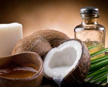 زيت جوز الهند للعناية بالبشرة والشعر