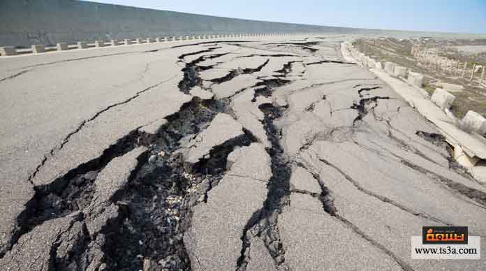 كيف تحدث الزلازل زلزال