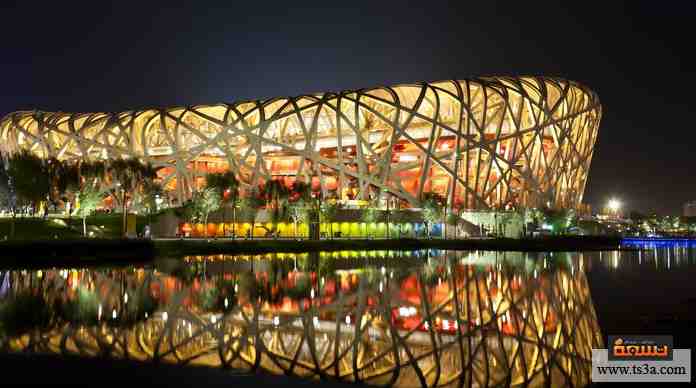 ستاد صيني شهير استضاف أهم فعاليات الألعاب الأوليمبية في 2008، يتميز بتصميمه الفريد وتم الانتهاء من بناءه في سنوات قليلة.