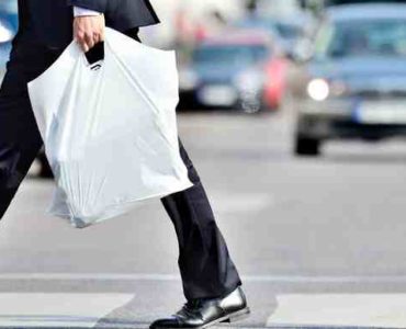 إيتيكيت عبور الطريق