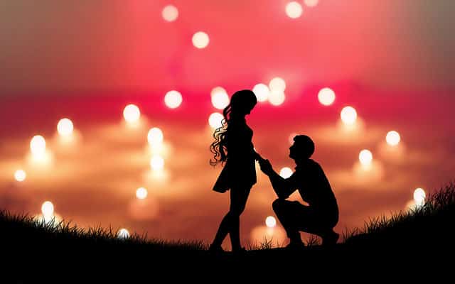 किसी व्यक्ति को अपने बारे में कैसे सोचने पर मजबूर करें?